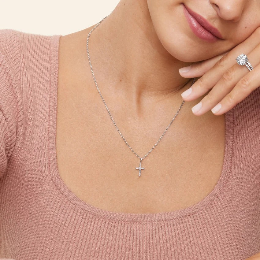 14K White Gold Pavé Diamond Cross Pendant Necklace
